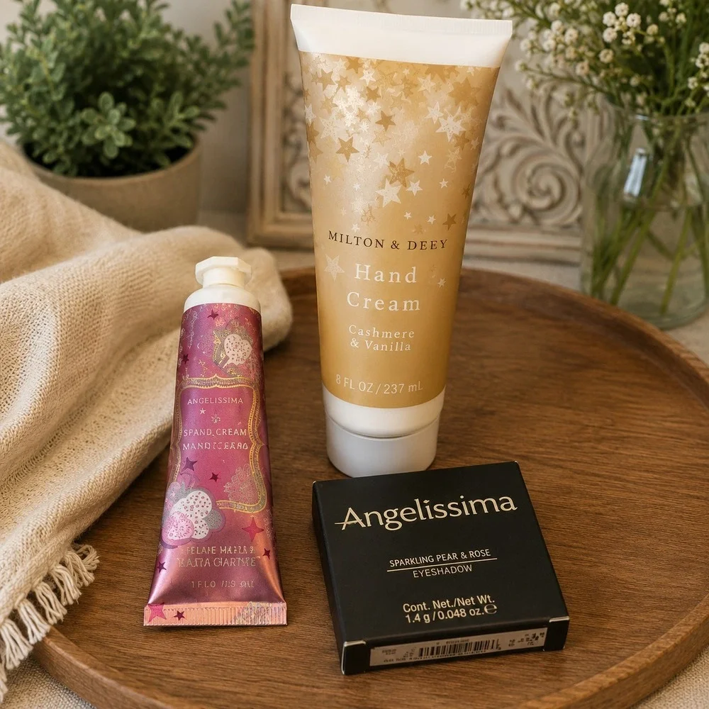 Beauty Gift Bundle Hand Cream Cashmere Vanilla and Eyeshadow New Lot